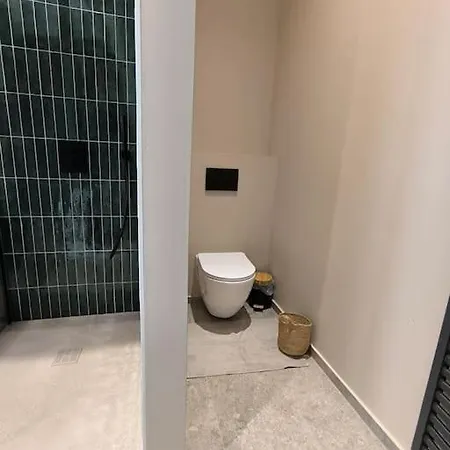 דירה Stunning Riverview אנטוורפן